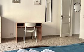 Lorenzo'S House Catania City Centre - Comfortable Large Apartment With 2 Bedrooms And 2 Baths, Close To Trains, Metro And Bus Station